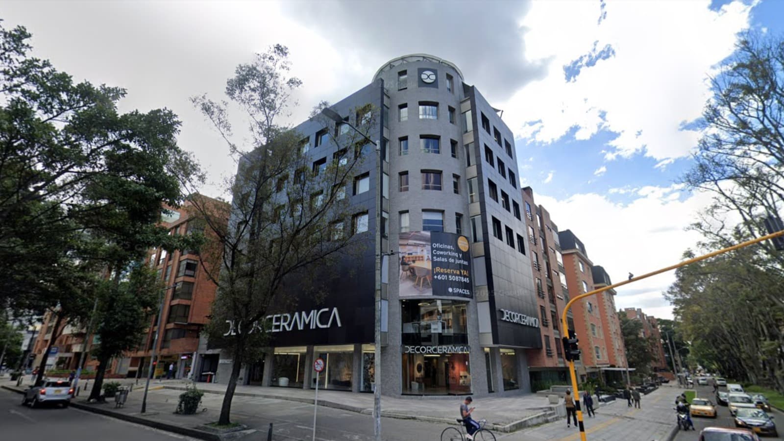 Oficina Baviera Legal - Spaces Chicó 94